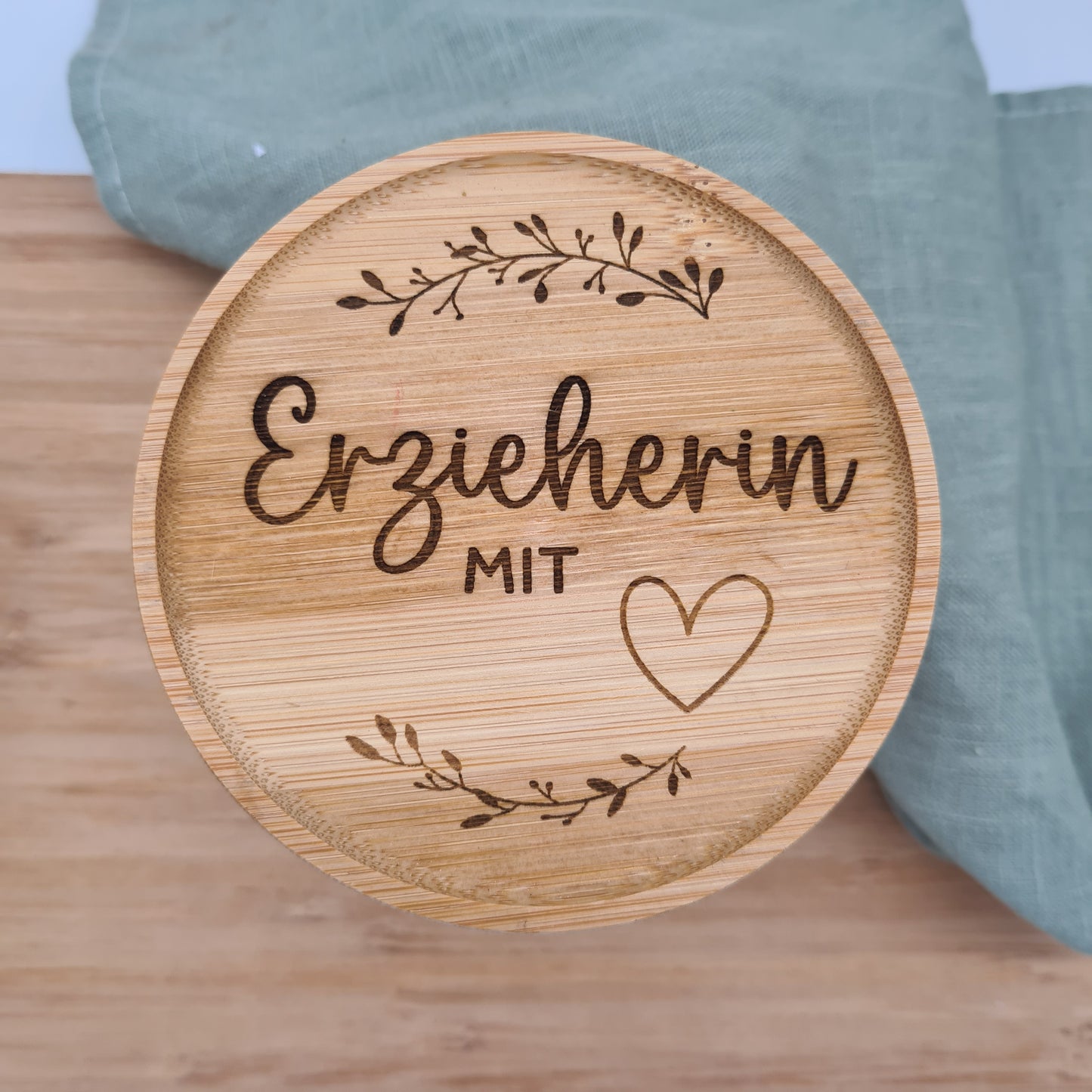 Personalisiertes Erzieherin Glas mit lasergraviertem Deckel, vakuumversiegelt, zum Selbstbefüllen.