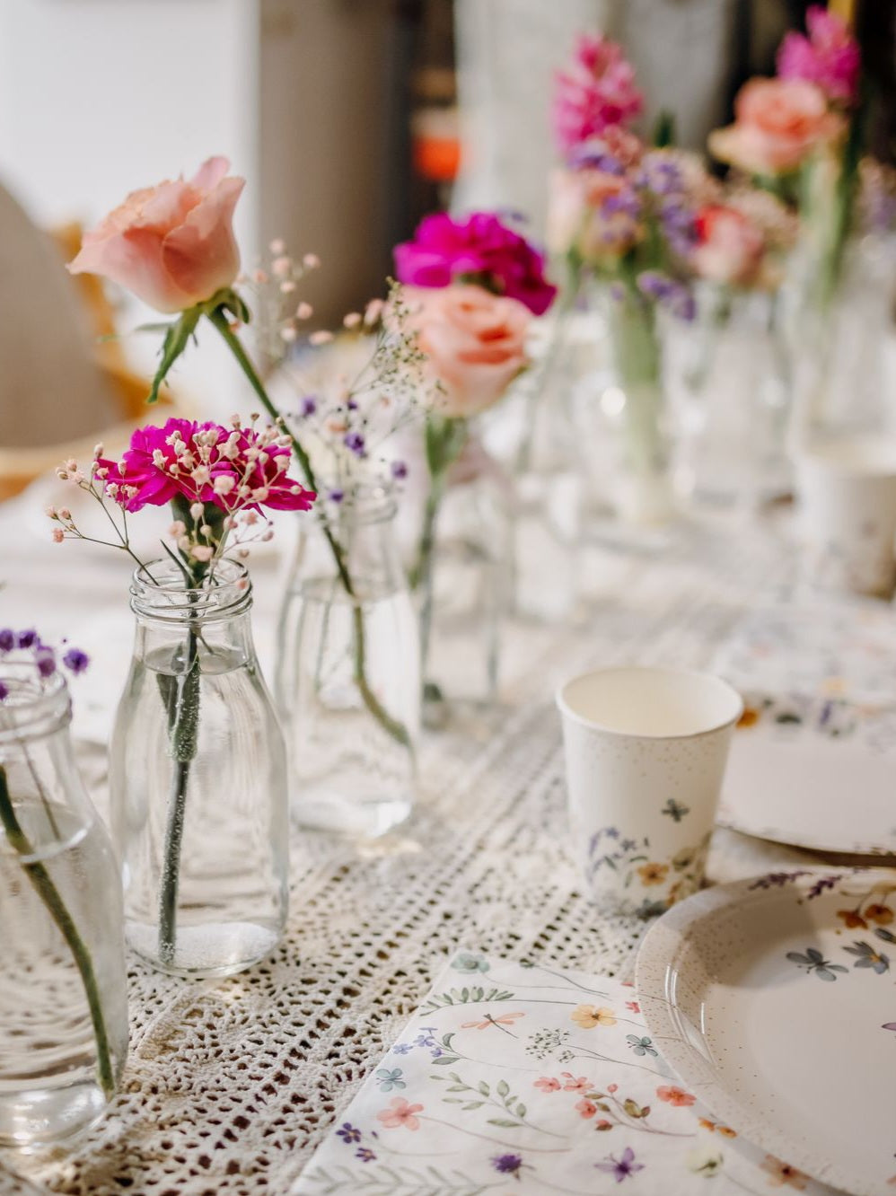 Florale Tischdekoration – Styling bei dir zu Hause