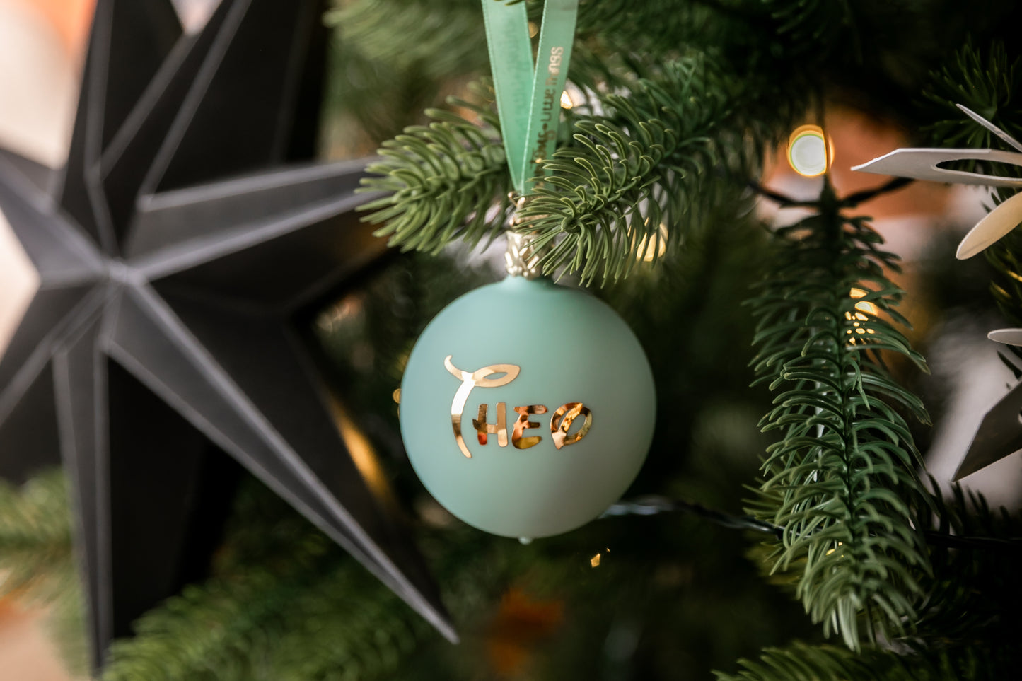 Hochwertiges, Echtes mundgeblasenes Glas, Weihnachtskugel mit Wunschname, Sternenkrone©