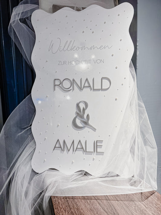 Willkommensschild Hochzeit – Modernes Wellen-Design mit 3D-Acrylbuchstaben & Perlendetails | Personalisiert
