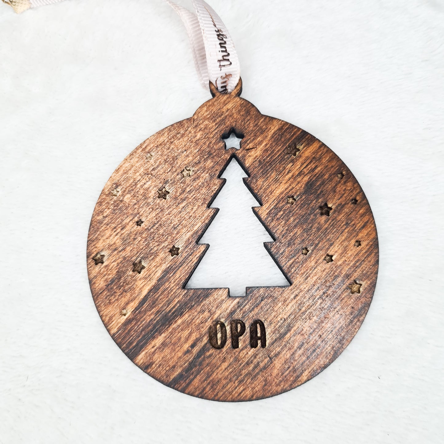 Personalisiertes Weihnachtsornament aus dunklem Holz, lasergeschnitten, mit Baum, Sternen und Jahr, Baby's 1st Christmas, Hochzeit, neues Zuhause, Erinnerungsstück