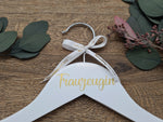Bild in den Galerie-Viewer laden,Personalised Wedding Hanger with Gold Text
