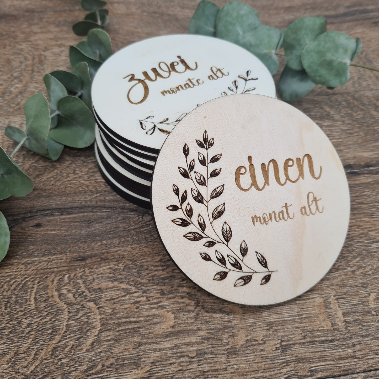 Runde Holzkarten - Baby's First Year Milestones