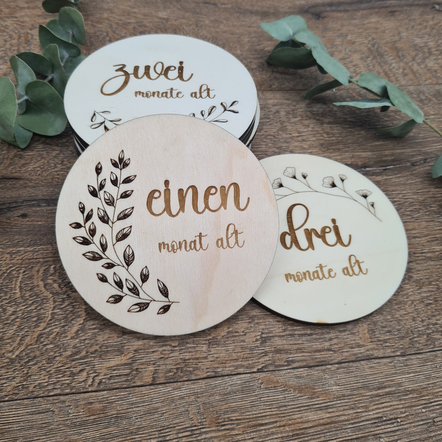 Runde Holzkarten - Baby's First Year Milestones