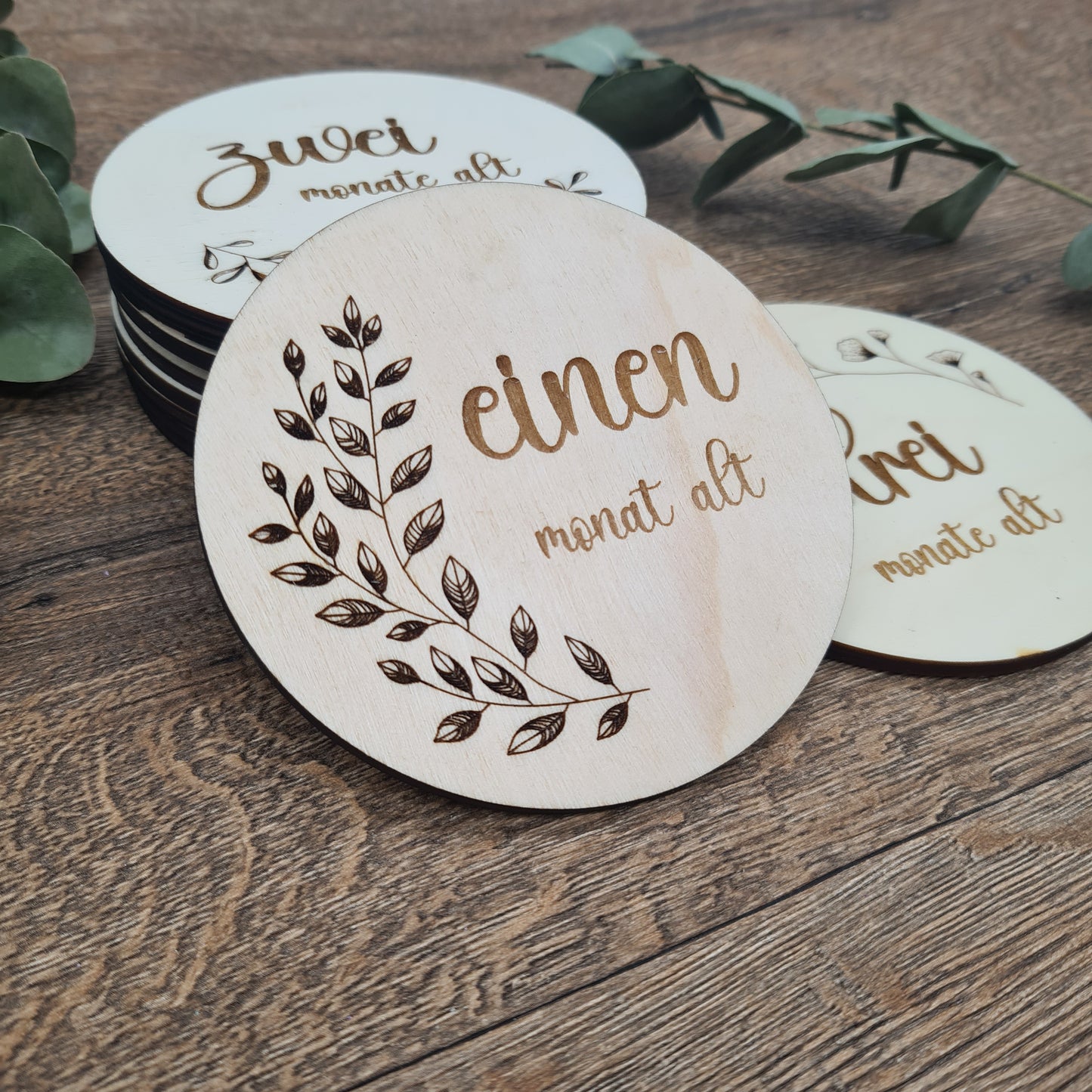 Runde Holzkarten - Baby's First Year Milestones