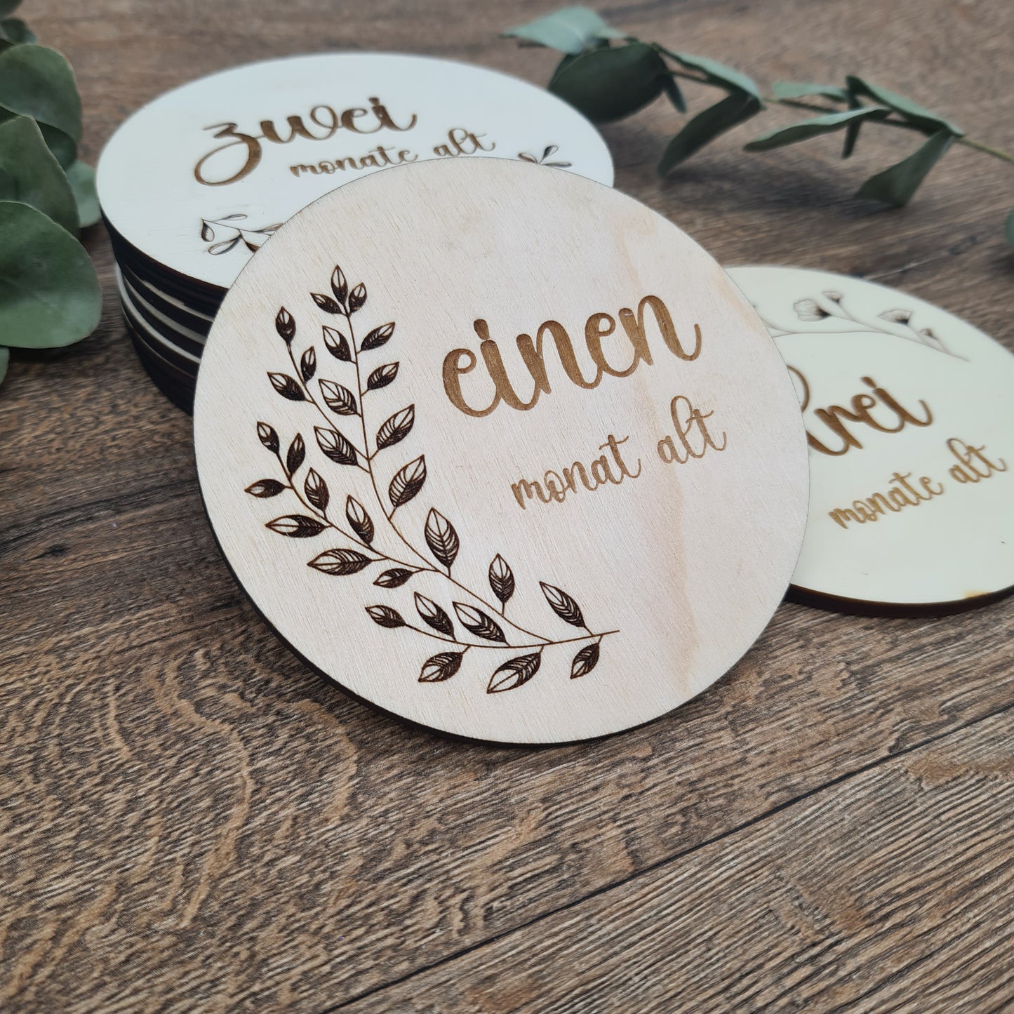 Runde Holzkarten - Baby's First Year Milestones