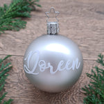 Charger l&#39;image dans la galerie, Mouth-Blown Glass Christmas Bauble in Silver or Gold
