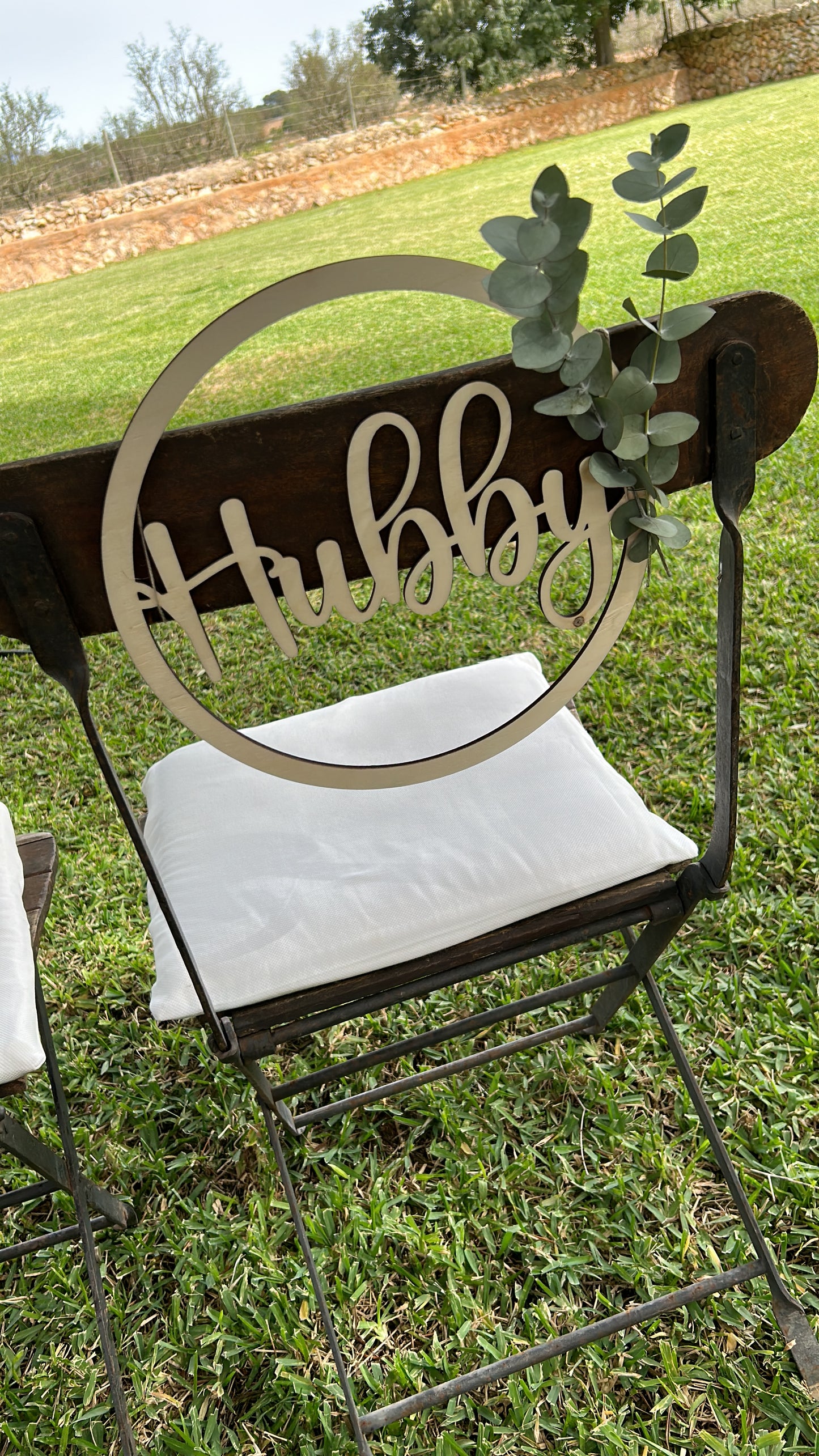 "Hubby" & "Wifey" Hochzeitsstuhl-Schilder für Braut und Bräutigam